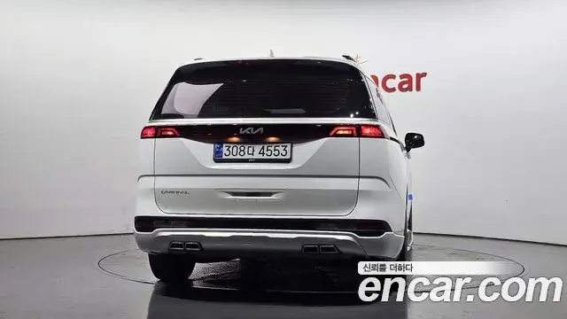 Kia Carnival 2022 — Photo 4/20