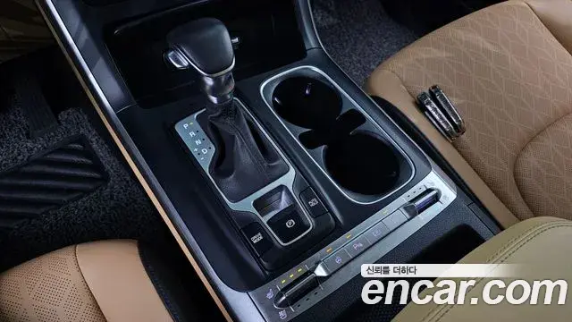 Kia Carnival 2022 — Photo 9/20