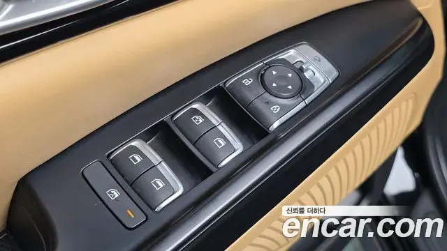 Kia Carnival 2023 — Фото 11/20