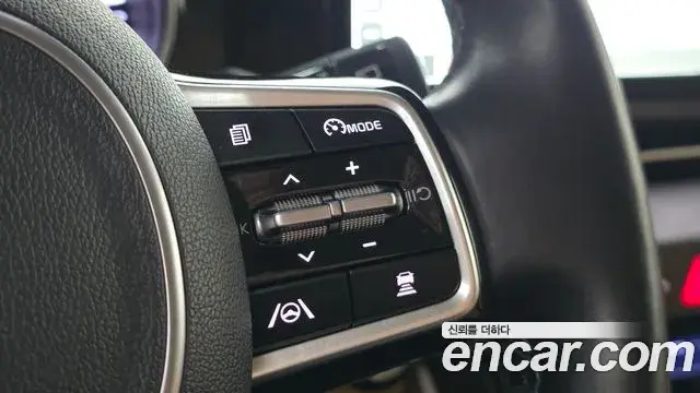 Kia Carnival 2023 — Фото 14/20