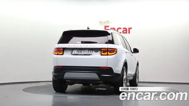 Land Rover Discovery Sport 2023 — Фото 3/20