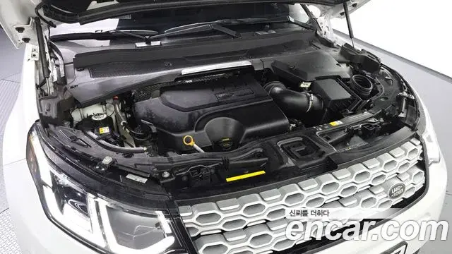 Land Rover Discovery Sport 2023 — Фото 5/20