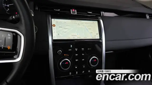 Land Rover Discovery Sport 2023 — Фото 14/20