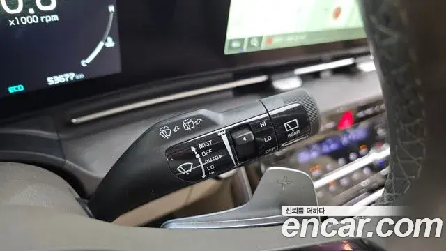 Kia Carnival 2022 — Фото 19/20