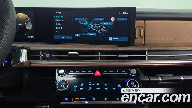 Hyundai Santa Fe 2024 — Фото 15/20