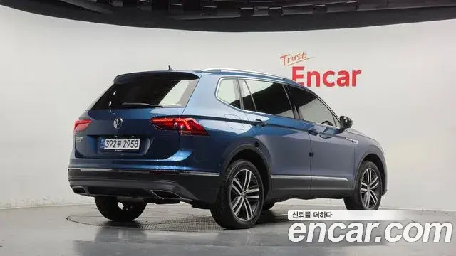 Volkswagen Tiguan Allspace 2020 — Photo 16/35