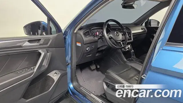 Volkswagen Tiguan Allspace 2020 — Photo 8/35
