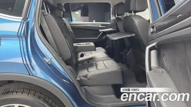 Volkswagen Tiguan Allspace 2020 — Photo 10/35