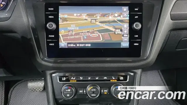 Volkswagen Tiguan Allspace 2020 — Photo 19/35