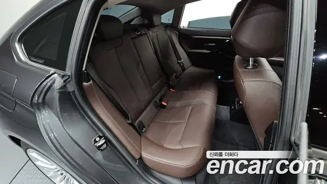 BMW 4 Series 2020 — Фото 11/20