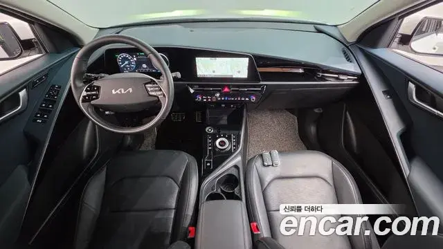 Kia Niro 2022 — Фото 7/20