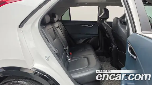 Kia Niro 2022 — Фото 11/20