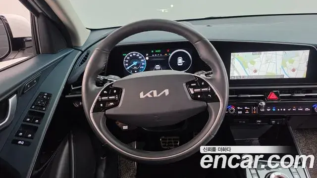 Kia Niro 2022 — Фото 13/20