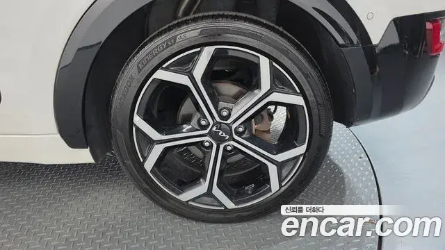 Kia Niro 2022 — Photo 28/39