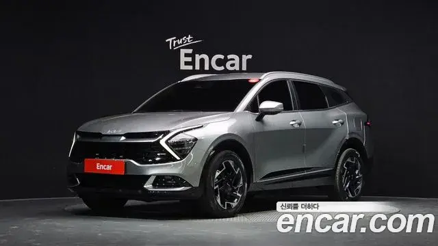 Kia Sportage 2021 — Фото 1/20