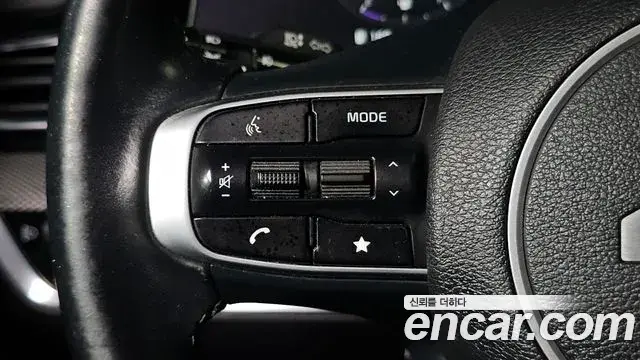 Kia Sportage 2021 — Фото 19/20