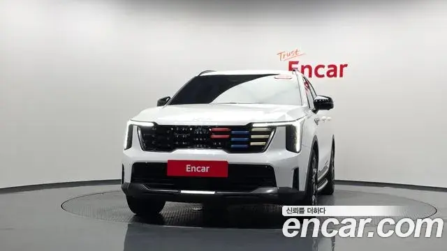 Kia Sorento 2023 — Şəkil 28/36