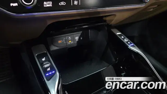 Kia Sorento 2023 — Şəkil 20/36