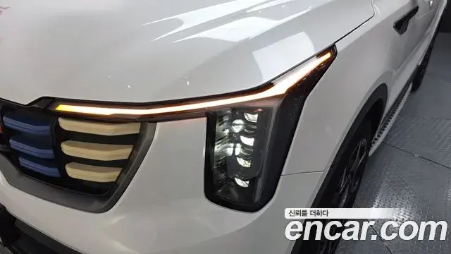 Kia Sorento 2023 — Şəkil 10/36