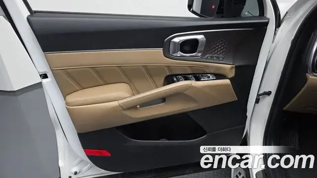 Kia Sorento 2023 — Şəkil 32/36