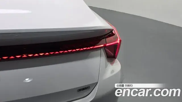 Kia K8 2022 — ფოტო 1/33