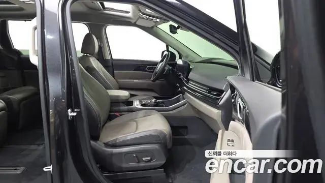 Kia Carnival 2024 — Şəkil 26/34