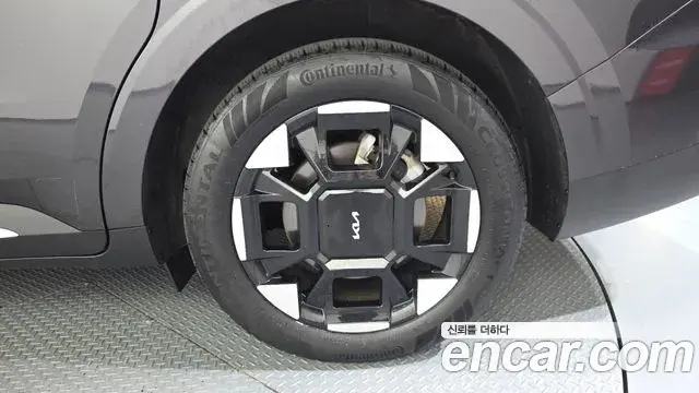 Kia Carnival 2024 — Şəkil 18/34
