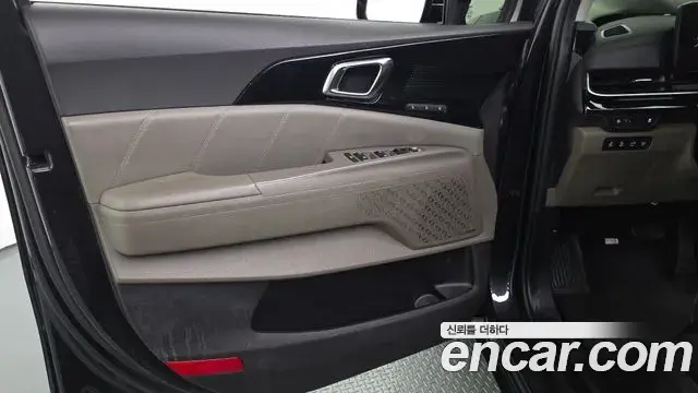 Kia Carnival 2024 — Şəkil 9/34