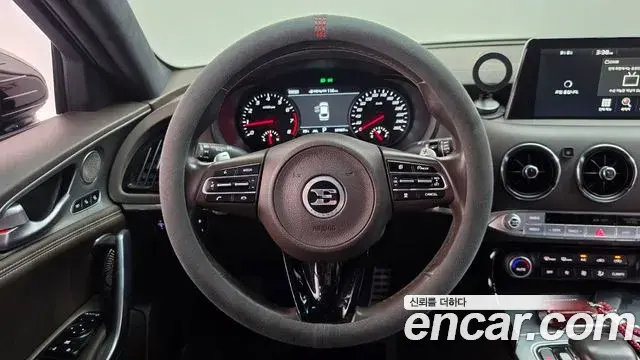 Kia Stinger 2019 — Фото 13/20