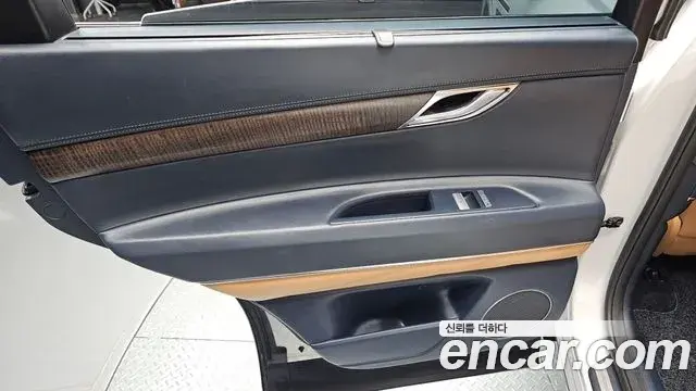 Genesis GV80 2022 — Şəkil 26/35