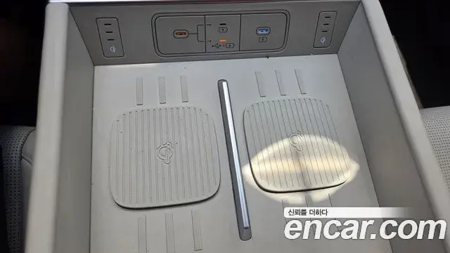 Hyundai Santa Fe 2025 — Фото 1/10