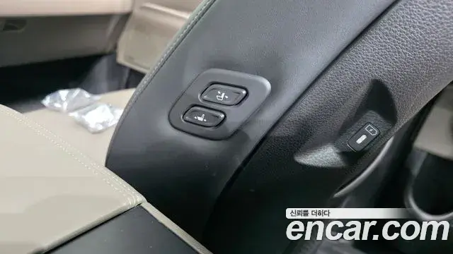 Kia Carnival 2025 — Şəkil 19/35