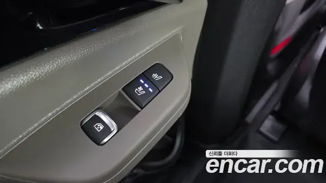 Kia Carnival 2025 — Şəkil 10/35