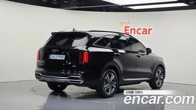 Kia Sorento 2022 — Фото 2/20