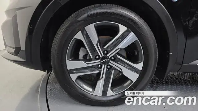 Kia Sorento 2022 — Фото 5/20