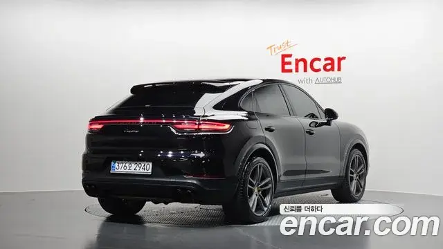 Porsche Cayenne 2021 — Фото 2/20