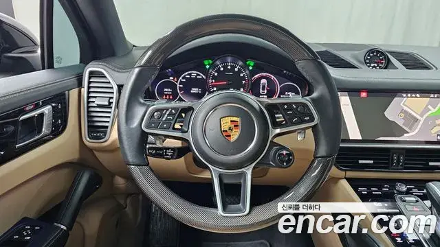 Porsche Cayenne 2021 — Фото 13/20