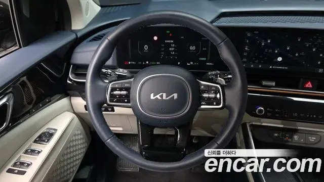 Kia Carnival 2024 — Фото 13/20