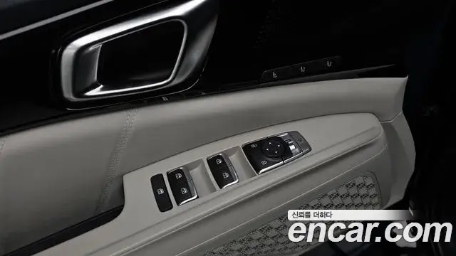 Kia Carnival 2024 — ფოტო 21/41