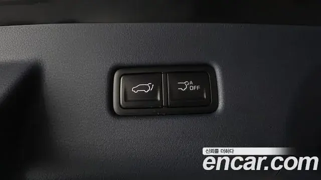 Kia Carnival 2024 — ფოტო 35/41
