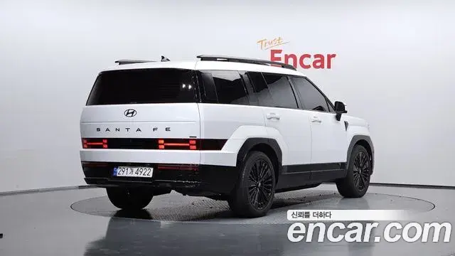 Hyundai Santa Fe 2023 — Фото 2/20