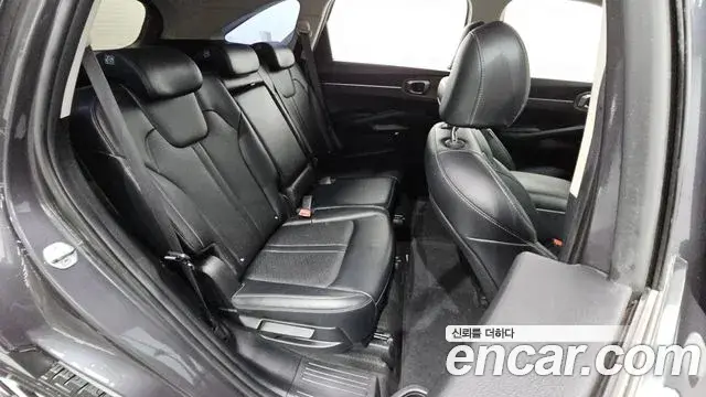 Kia Sorento 2022 — Photo 11/20
