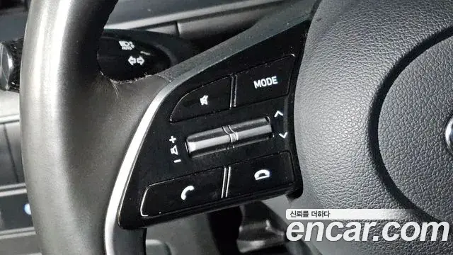 Hyundai Staria 2022 — Фото 13/20