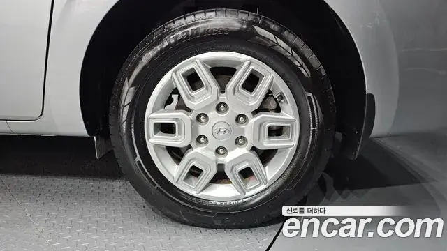 Hyundai Staria 2022 — Şəkil 8/28