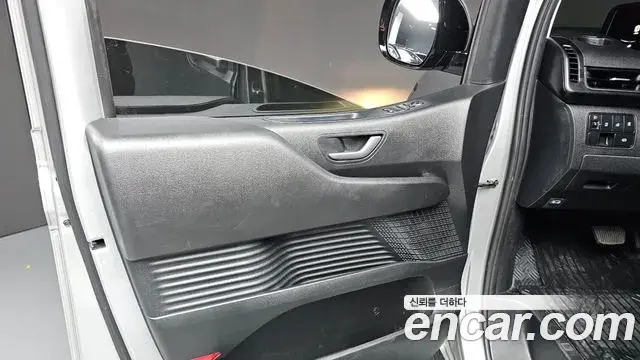 Hyundai Staria 2022 — Şəkil 18/28
