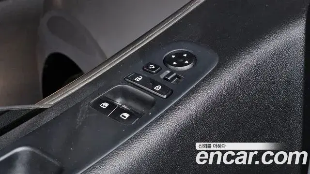 Hyundai Staria 2022 — Şəkil 24/28