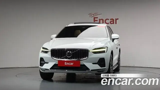 Volvo XC60 2023 — Фото 3/20
