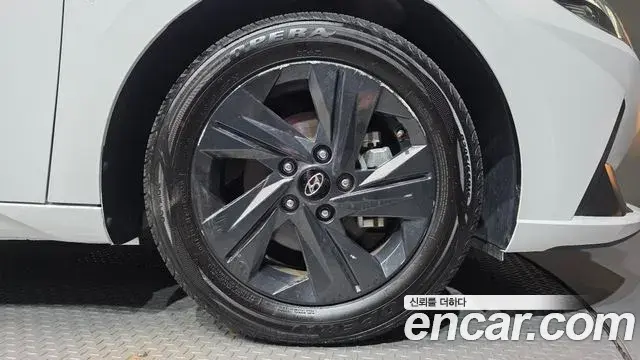 Hyundai Avante 2023 — Photo 5/20