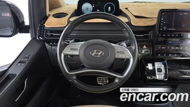 Hyundai Staria 2021 — Фото 12/20