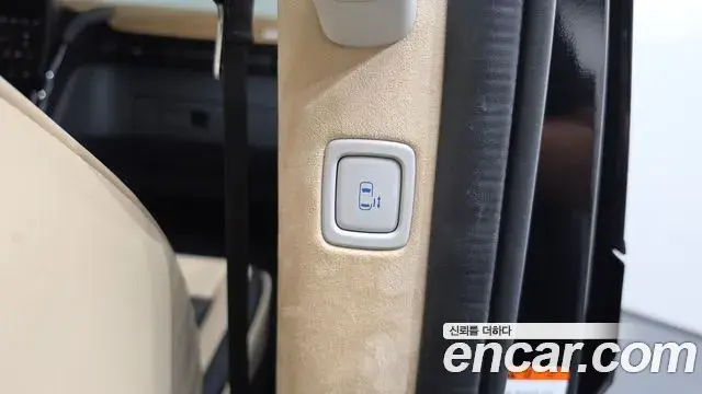 Hyundai Staria 2021 — ფოტო 29/37